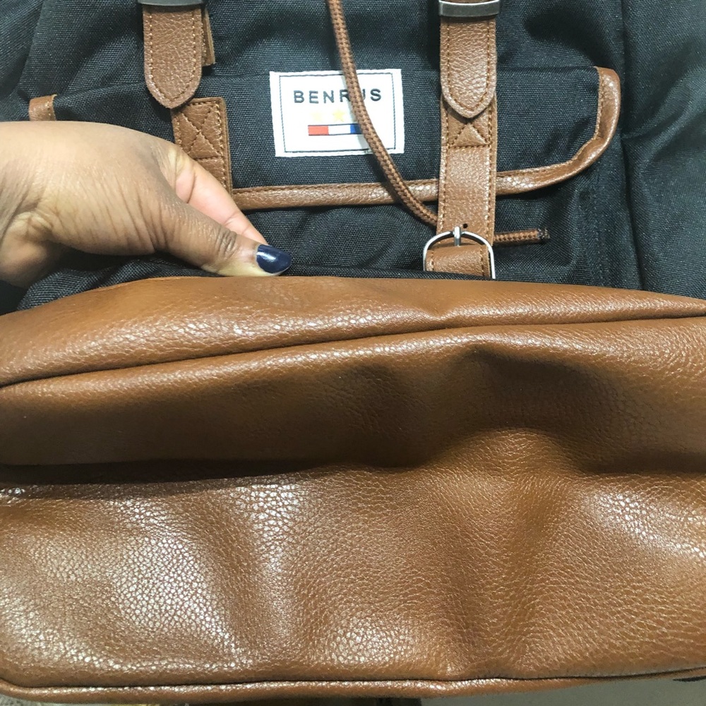 Backpack - Picture 4 of 4